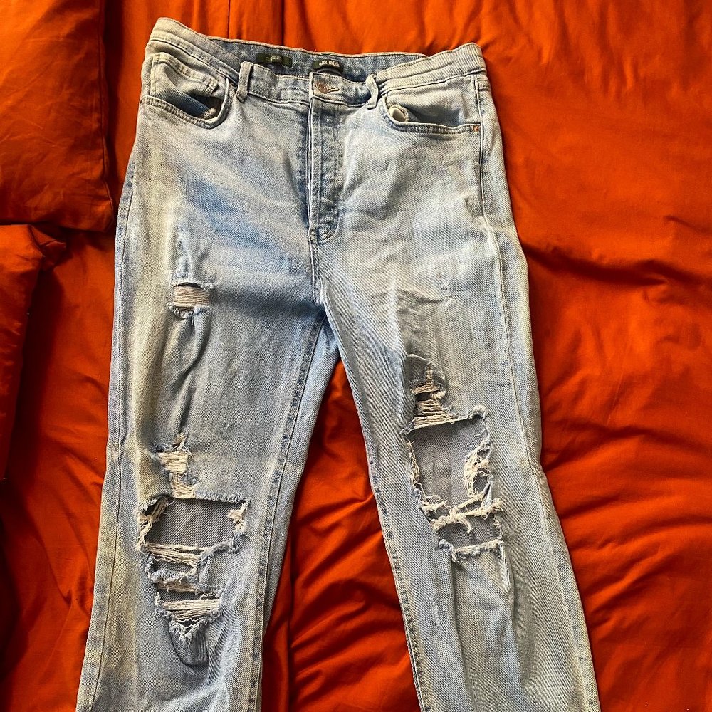 High-rise Straight Leg Lightwashed jean - Size 16 - Wild Fable
